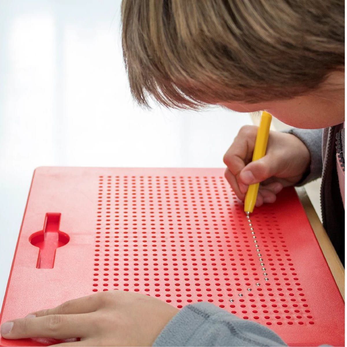 Tercera imagen de Braintoys Imapad Rojo - Tablero Magnético
