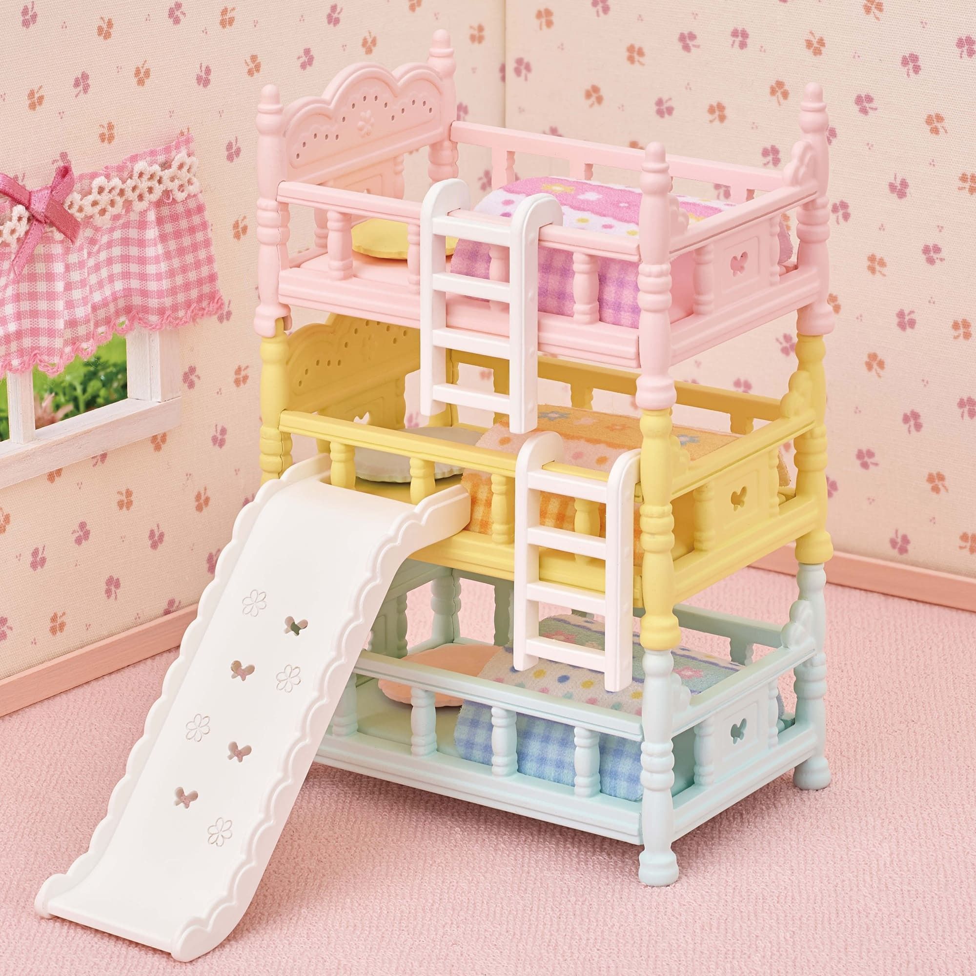 Octava imagen de las Triple Literas de Sylvanian Families