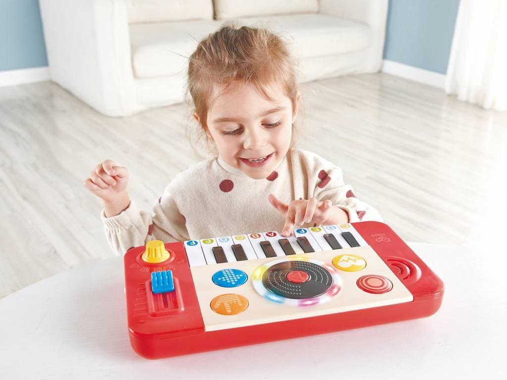 Cuarta imagen del Estudio Dj de Mezcla y Pinchadiscos de Hape